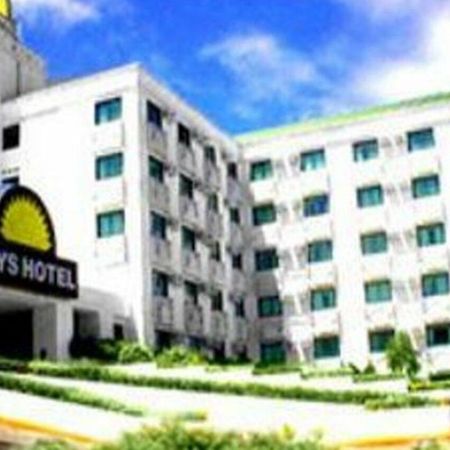 Days Hotel Mactan Cebu Lapu-Lapu City Dış mekan fotoğraf